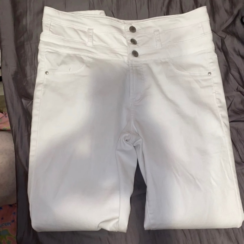 SOLD Jeans